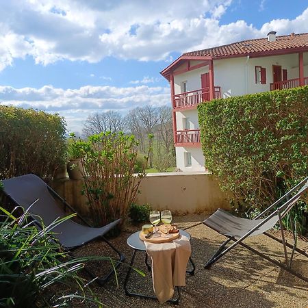 Appartement T1 Bis Avec Piscine Vue Golf Et Montagnes à Arcangues Extérieur photo