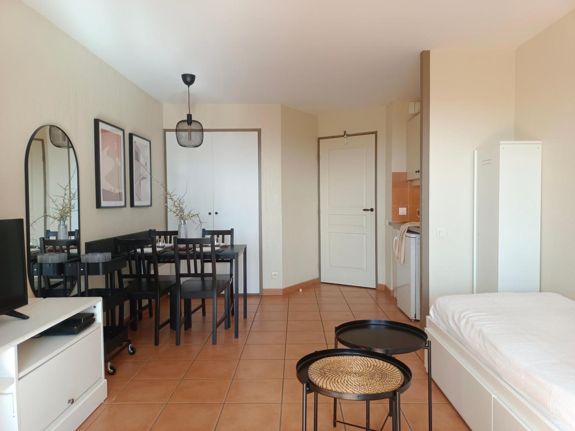 Appartement T1 Bis Avec Piscine Vue Golf Et Montagnes à Arcangues Extérieur photo