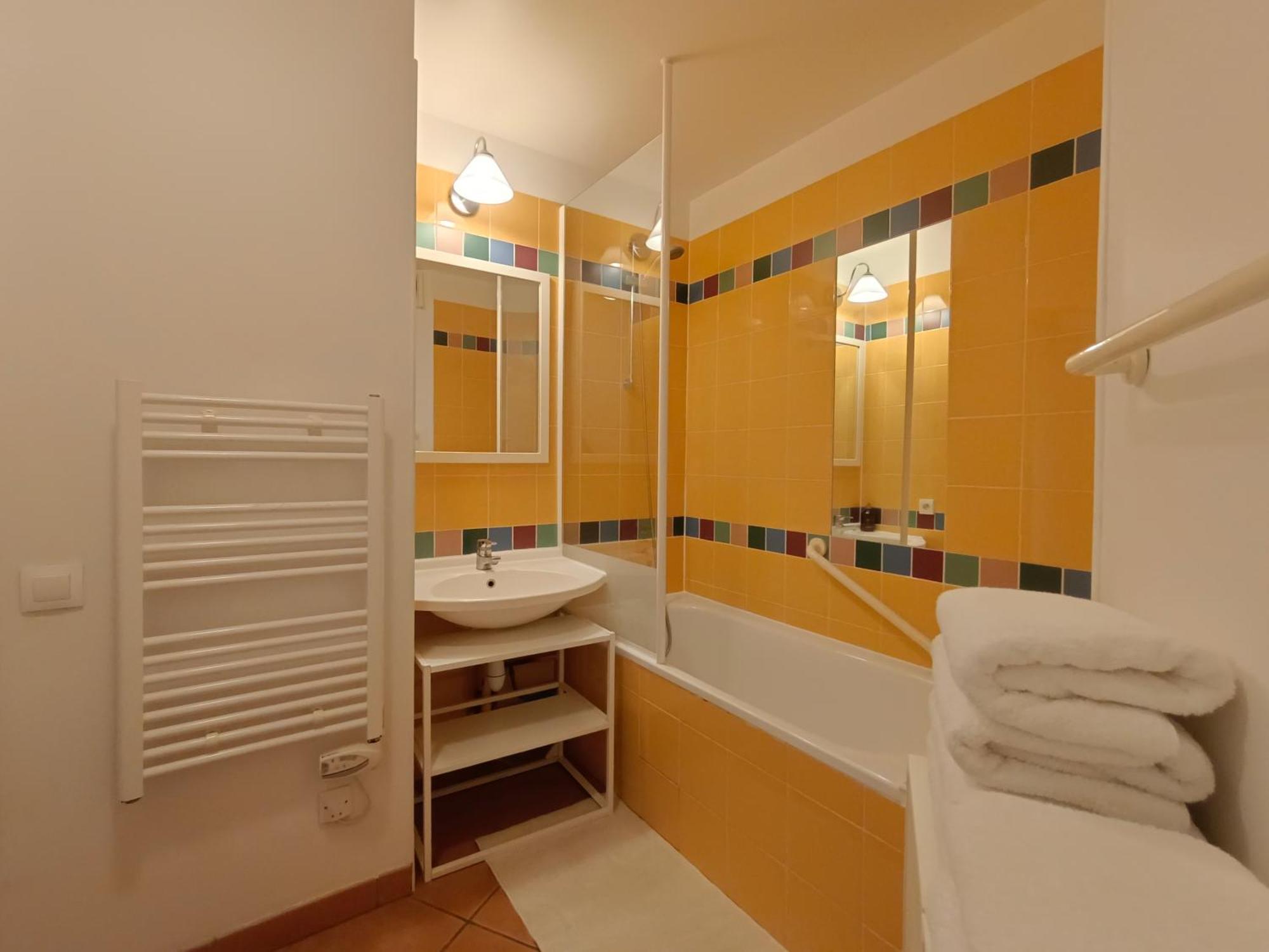 Appartement T1 Bis Avec Piscine Vue Golf Et Montagnes à Arcangues Extérieur photo