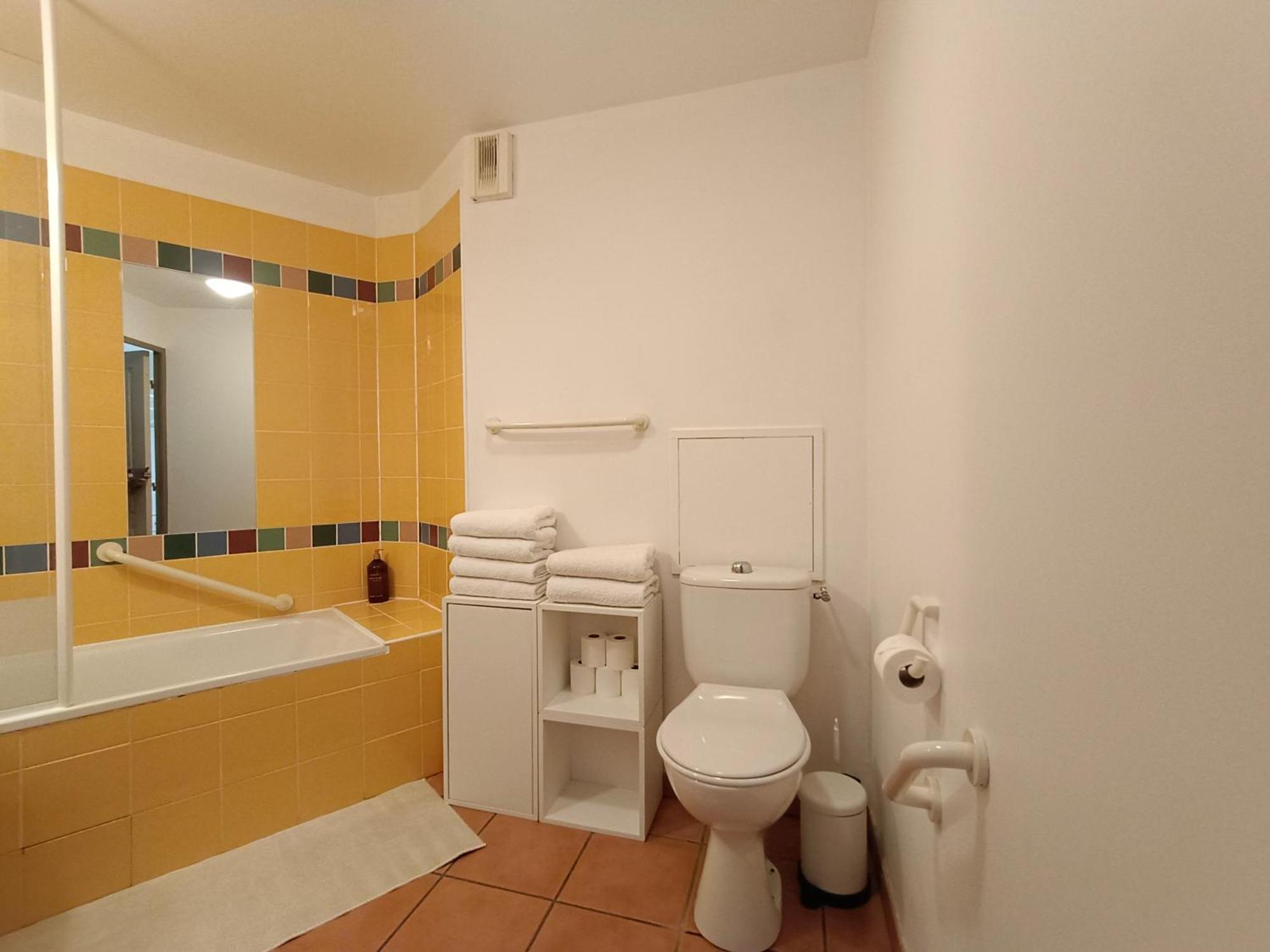 Appartement T1 Bis Avec Piscine Vue Golf Et Montagnes à Arcangues Extérieur photo